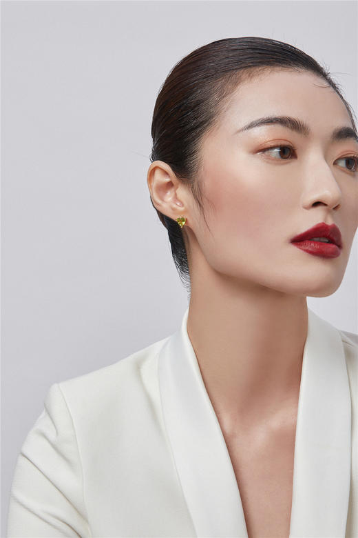 Pearl moments 橄榄石珍珠耳线 商品图4