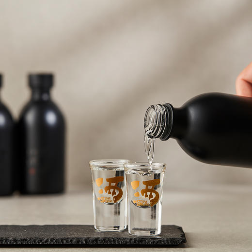 【三两】酱香53度-【赤子心-150ML*3瓶】-礼盒装 商品图2