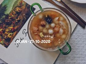 养生锅丨栗香百合桂圆银耳酒酿小丸子