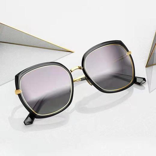 【授权商品】英国 HIK 墨镜网红时尚大框百搭太阳镜H01004 商品图1