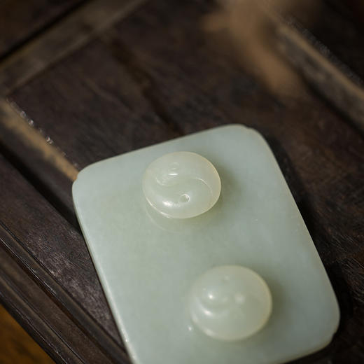 明代 太极图扣玉带板 商品图2