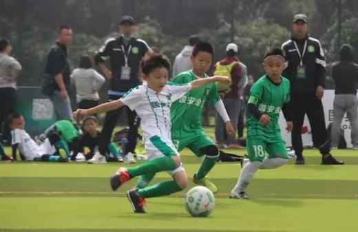 房山加州水郡足球 国安金冠外教足球课 39 9元抢2节房山最专业的外教中英文足球课 向日葵亲子平台