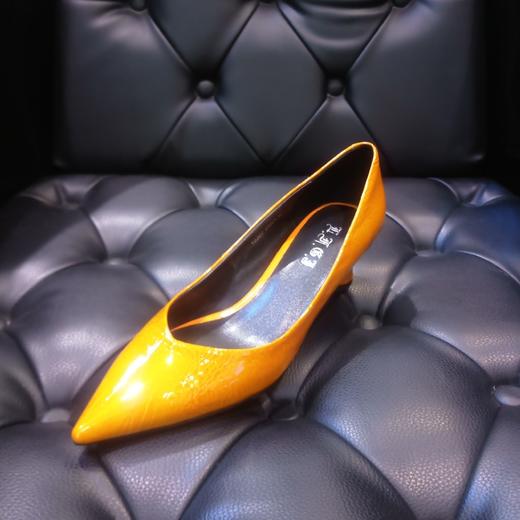 LFGJ  10302  经典设计师款圆跟女鞋 商品图4