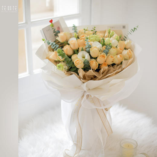 《岑梦》-香槟玫瑰花束 商品图0