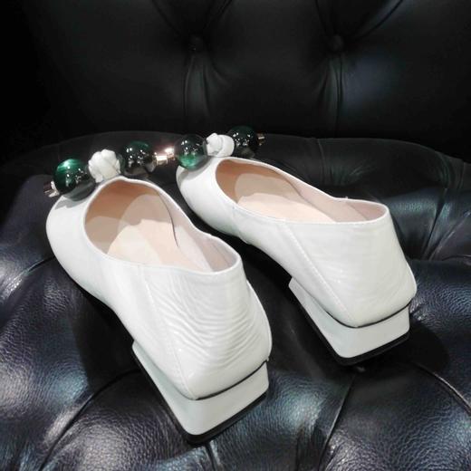 LFGJ 12003  真皮浅口单鞋女低跟粗跟漆皮圆头娃娃鞋豆豆鞋 商品图2