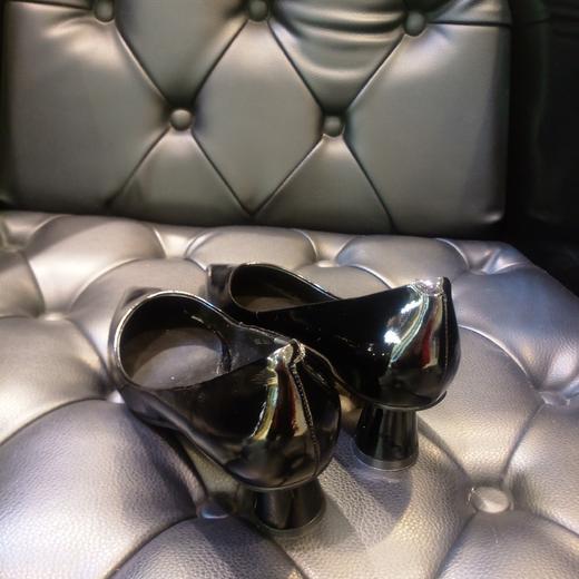 LFGJ  10302  经典设计师款圆跟女鞋 商品图11