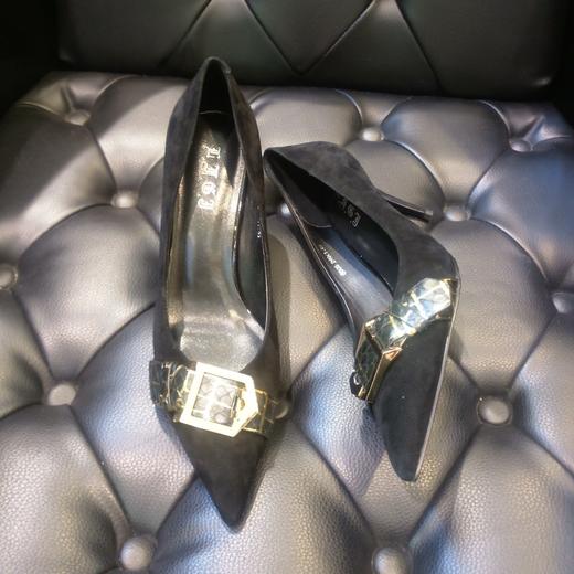 LFGJ 8506 设计师款全皮细跟女鞋 商品图11