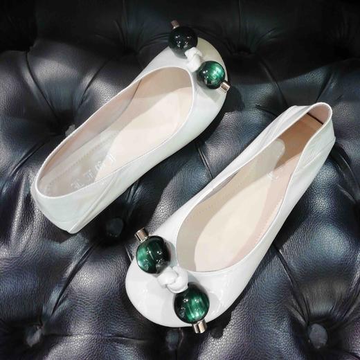 LFGJ 12003  真皮浅口单鞋女低跟粗跟漆皮圆头娃娃鞋豆豆鞋 商品图4