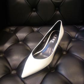 LFGJ  10302  经典设计师款圆跟女鞋