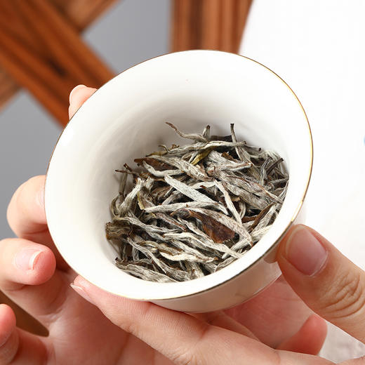 武夷星茶叶雪榕花白毫银针357g饼装福建福鼎白茶茶叶老白茶自饮茶 商品图3