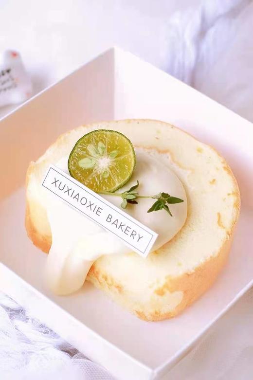 不是所有蛋糕卷都叫浮云卷！香缇奶油+顺滑的香草卡仕达酱，一口下去犹如浮云一般轻盈柔软 商品图2