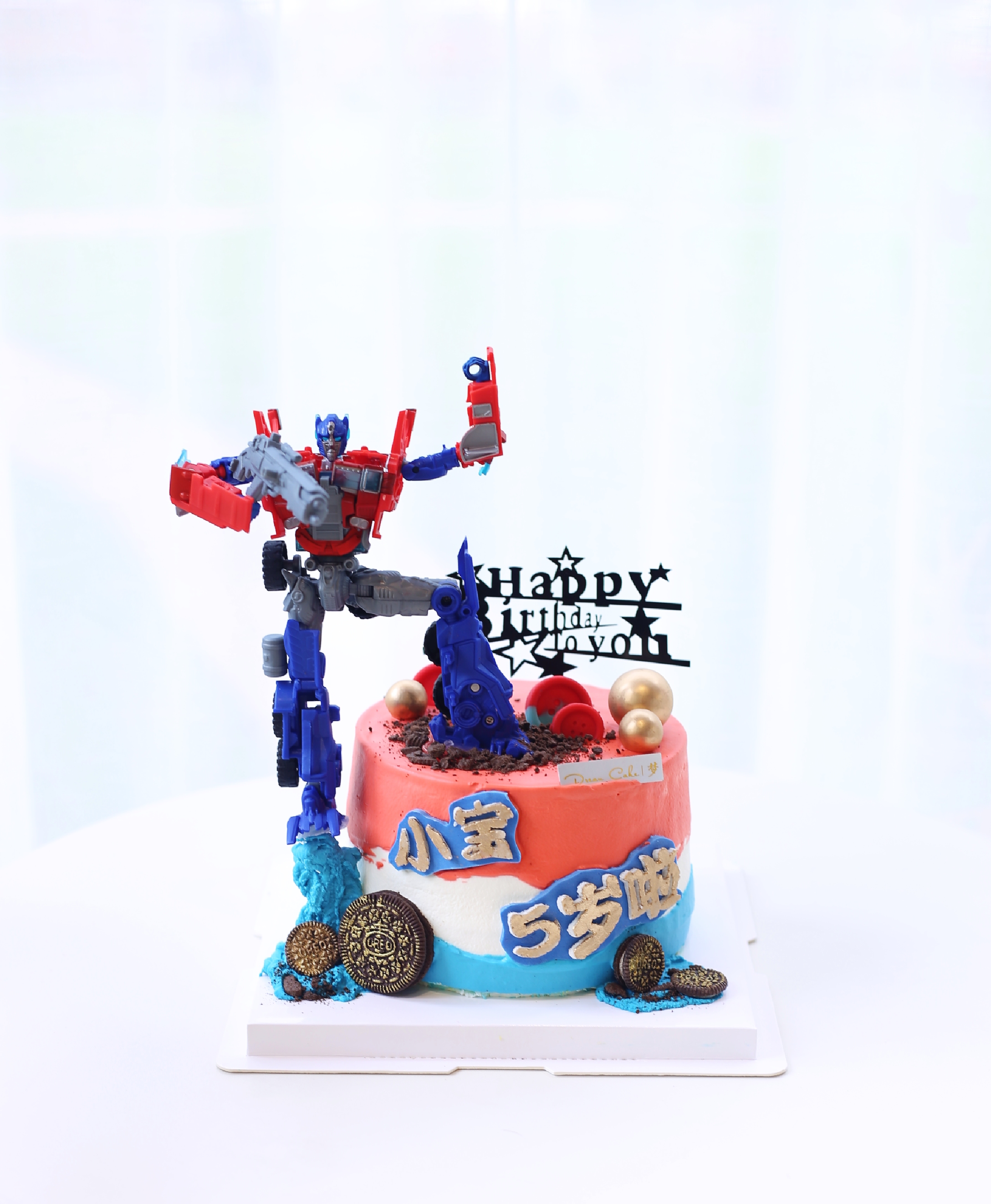 霸气擎天柱（后面还有别的擎天柱款）