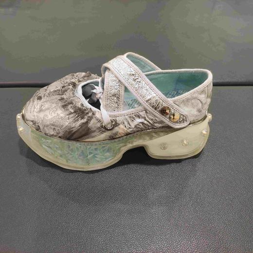 lFGJ 4838春季松糕鞋网红潮个性包头凉鞋时尚厚底老爹鞋 商品图1