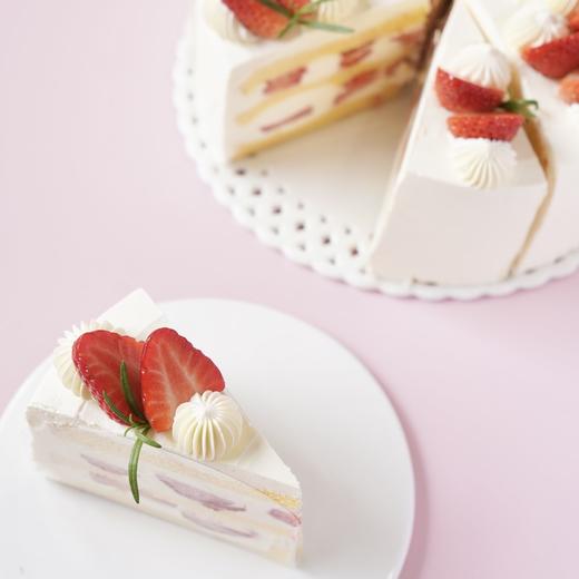 草莓切块蛋糕配送易倾倒建议慎拍