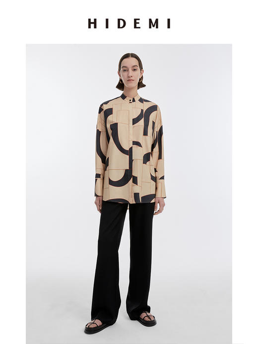 HIDEMI 几何设计感印花圆领简约衬衫 商品图1