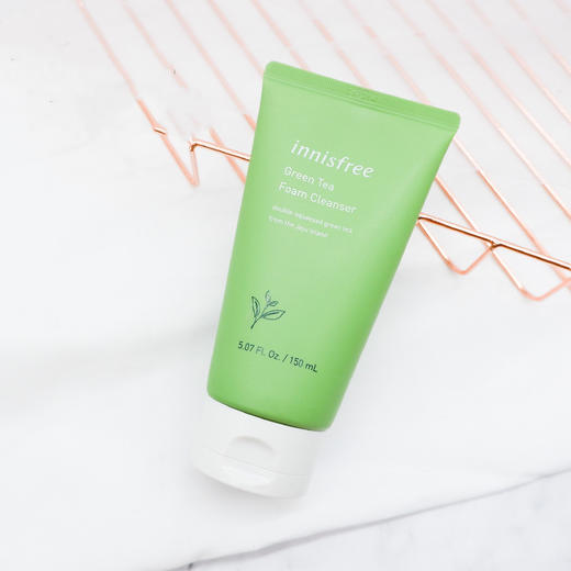 悦诗风吟绿茶保湿泡沫洗面奶 商品图0