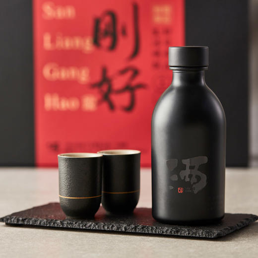 【豆子兑换】三两53°vol新年礼盒(酱香型白酒*6瓶） 商品图1