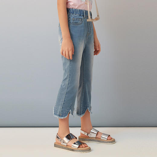 【轻薄抗菌牛仔裤】2021夏新款童装绣花磨边牛仔裤女童喇叭裤 商品图3