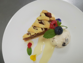 苹果派配冰淇淋