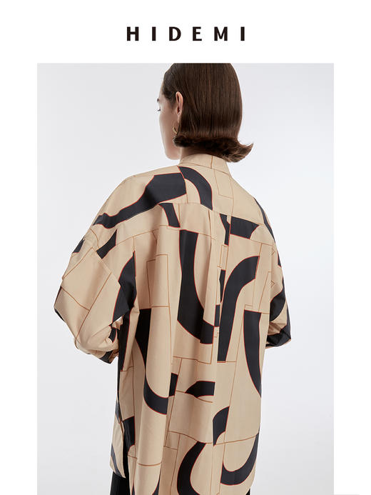 HIDEMI 几何设计感印花圆领简约衬衫 商品图7