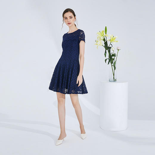 EITIE爱特爱女装夏季新品优雅蕾丝钩花皱褶A字裙中腰连衣裙5707412 商品图6