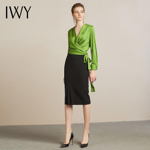 IWY/ 绿色衬衫黑色半裙套装气质百搭衬衣203104B1+193078S2 商品图2