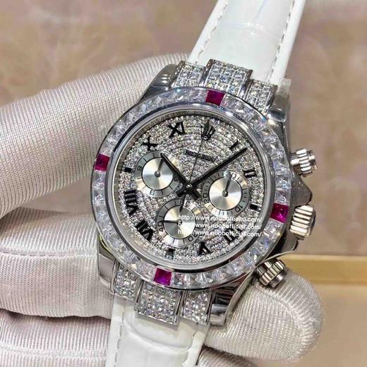 zui高品质劳力士满钻迪通拿密镶116599满天星到货，圈口镶嵌60颗梯形方钻，12颗蓝色宝石号称“十二蓝宝”，这款腕表最大的亮点莫过于表圈上的12颗精美方形蓝宝石 商品图1