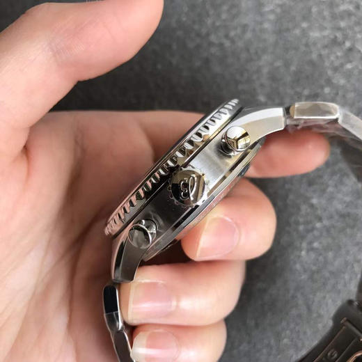 🆕超霸气BL百年灵飞行员8系列出货 承载7750机芯 316钢 精钢和玫瑰金可以选择！！达摩非常到位 美轮美奂 美不胜收 ！！搭配专柜正品一致的904不锈钢，材质 跟原装一样 。 商品图2