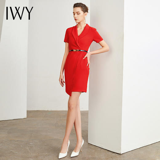 IWY/短袖红色连衣裙女气质法式美容院美业设计感小众个子西装裙04Q1+D810黑 商品图4