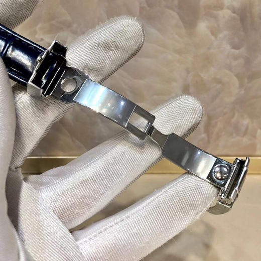 zui高品质劳力士满钻迪通拿密镶116599满天星到货，圈口镶嵌60颗梯形方钻，12颗蓝色宝石号称“十二蓝宝”，这款腕表最大的亮点莫过于表圈上的12颗精美方形蓝宝石 商品图9