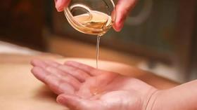 资深按摩师、理疗师艾灸前都在用的秘密，灸前加一滴，效果翻十倍~