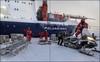 【现货】Into the Arctic Ice: The Largest Polar Expedition of All Time，进入北极冰层:极地探险 摄影集 商品缩略图2