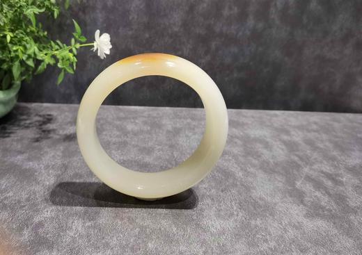 【御珠宫坊·传承系列】糖白玉手镯61.5mm 商品图2