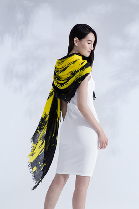 羊绒斜纹印花披肩之树   JPS16P405N 商品图1