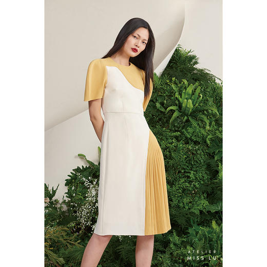 【玛丽假期】不规则奶黄米白撞色泡泡袖褶皱连衣裙/0000651 商品图1