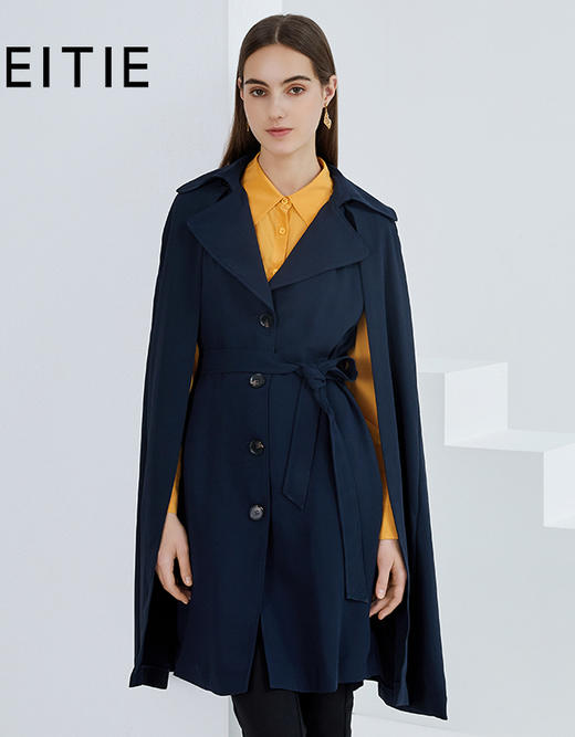 EITIE爱特爱春季新款复古时髦个性翻领斗篷收腰显瘦风衣外套6104801 商品图6