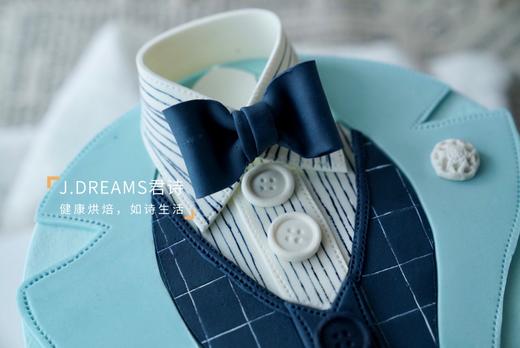 蓝色男士礼服（提前3天以上预订，全配件可食用） 商品图1