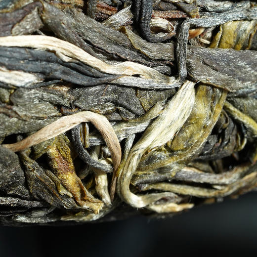 【茶王树】2021年云南普洱生茶饼茶易武茶王树古树纯料357g/饼 商品图1