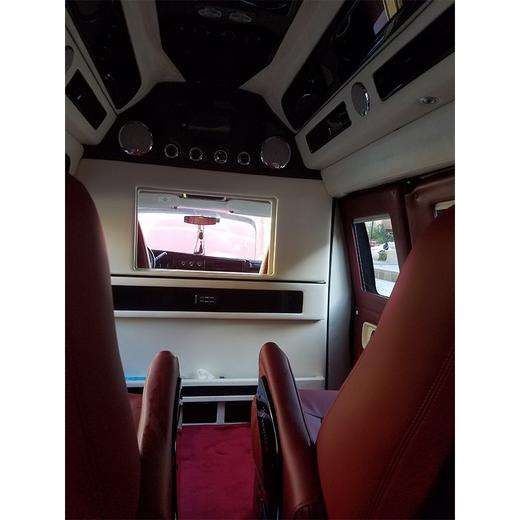 【月租-北京】GMC	SAVANA 6.0L 领袖级经典版 商品图3