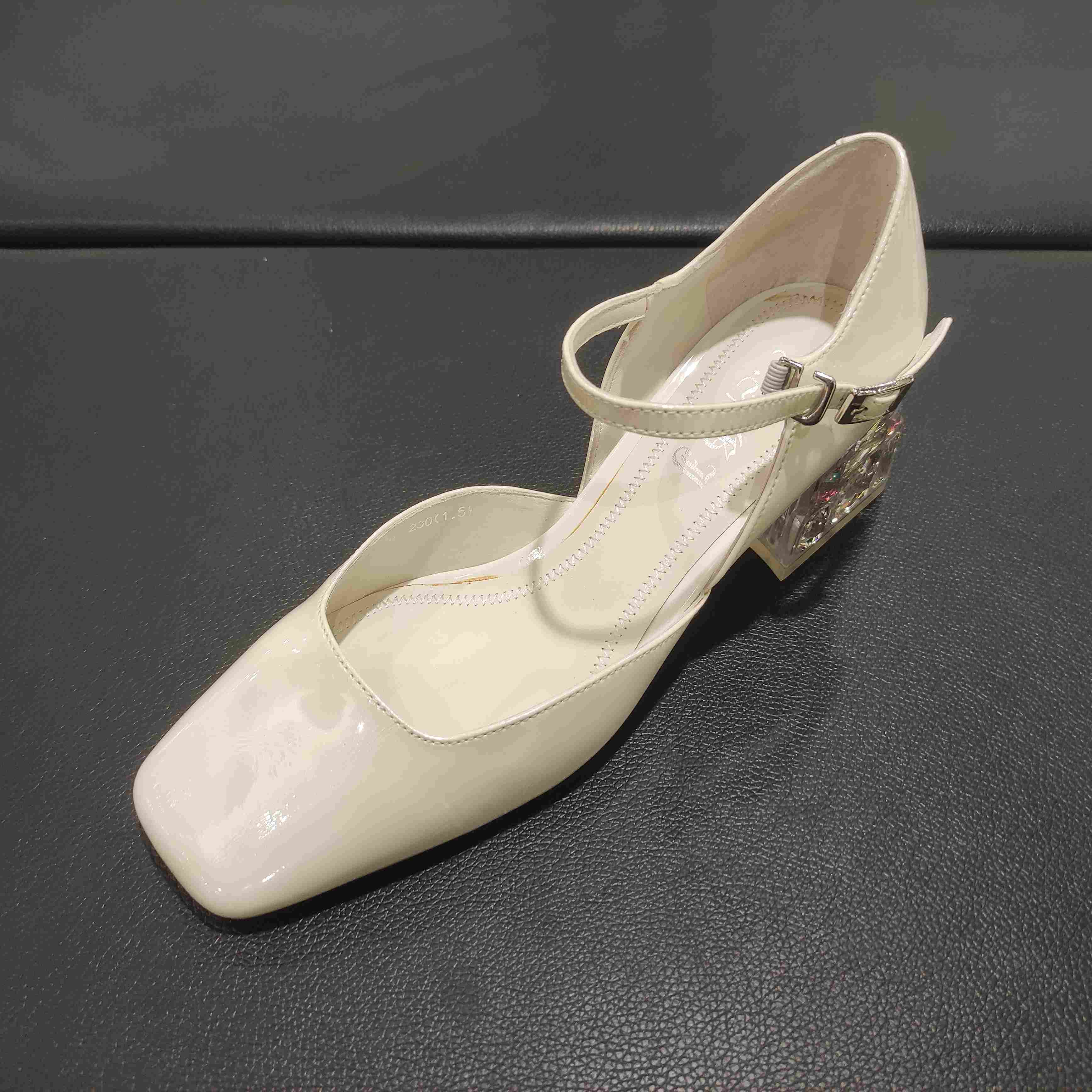 lFGJ 0340法式粗跟水钻方头系带时尚女鞋