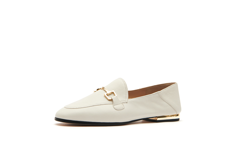 精选特惠 cerruti 1881 【牛皮革】早春圆头低跟女单鞋粗跟牛皮革女鞋