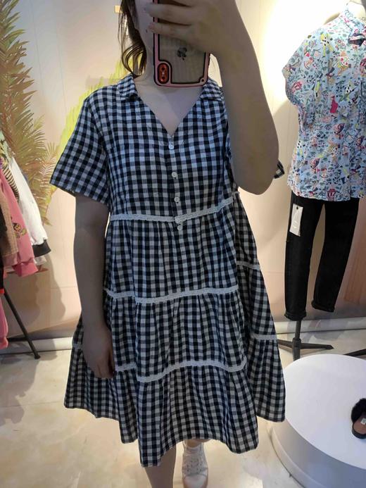 水淼大码女装2020新款夏装胖妹妹mm气质宽松显瘦黑白格连衣裙6848