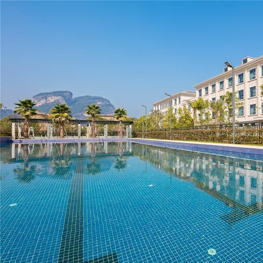 ￥2399起/双人3晚--武夷山嘉元千禧酒店旅居套餐，青山碧水，大隐于市，开启遇山遇水遇茶香的武夷山之旅 商品图1