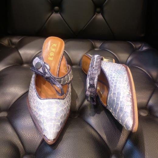 LFGJ  6416  设计师潮流蛇皮鞋拖 商品图5