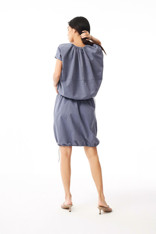 2021春夏新款——COMMXN V字领短上衣 商品图2