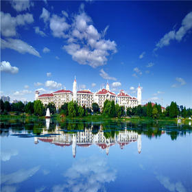 【清明/端午/暑期不加价】池州 | 九华山碧桂园凤悦凤凰酒店度假套餐，369起/双人1晚，多套餐可选！九华祈福，漫游诗城，住欧式宫廷花园~