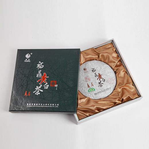 经典·礼盒装老白茶饼2013年寿眉357g 商品图4