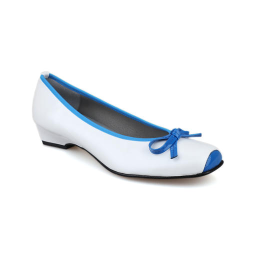 断码特价38码——西班牙原产时尚舒适女士时装鞋F94355K-珠光白/天蓝色 商品图1