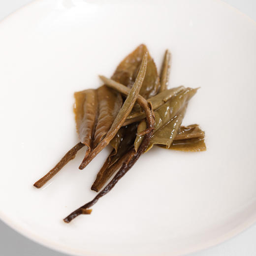 经典·盒装老白茶饼2013年白牡丹357g 商品图3