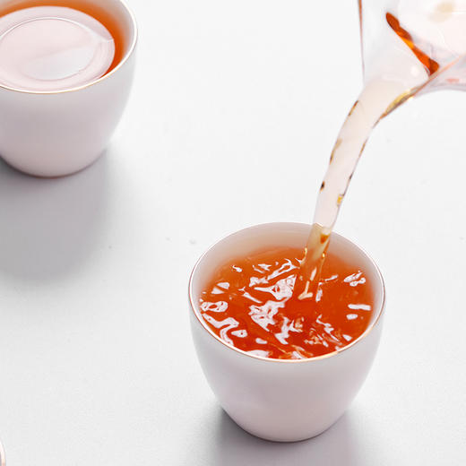 太姥山韵·福鼎白茶饼2012年白茶新秀357g  成箱规格：4提共28饼 商品图2